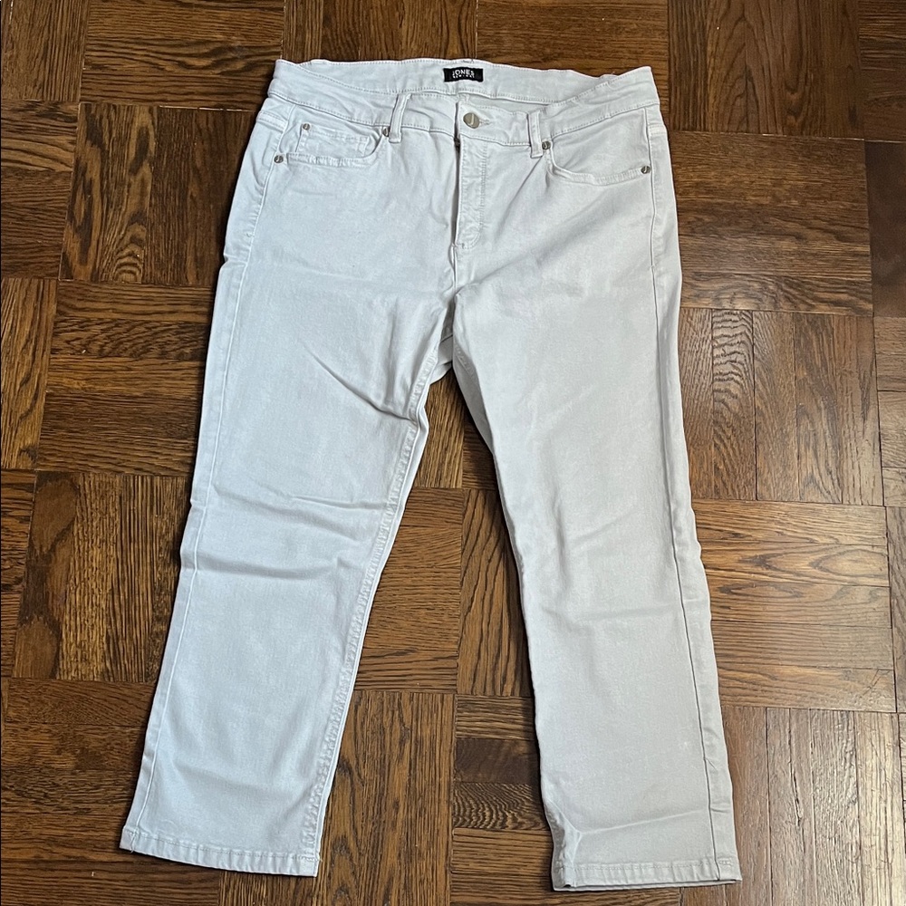 Jones New York Women’s Light Gray Straight Jeans